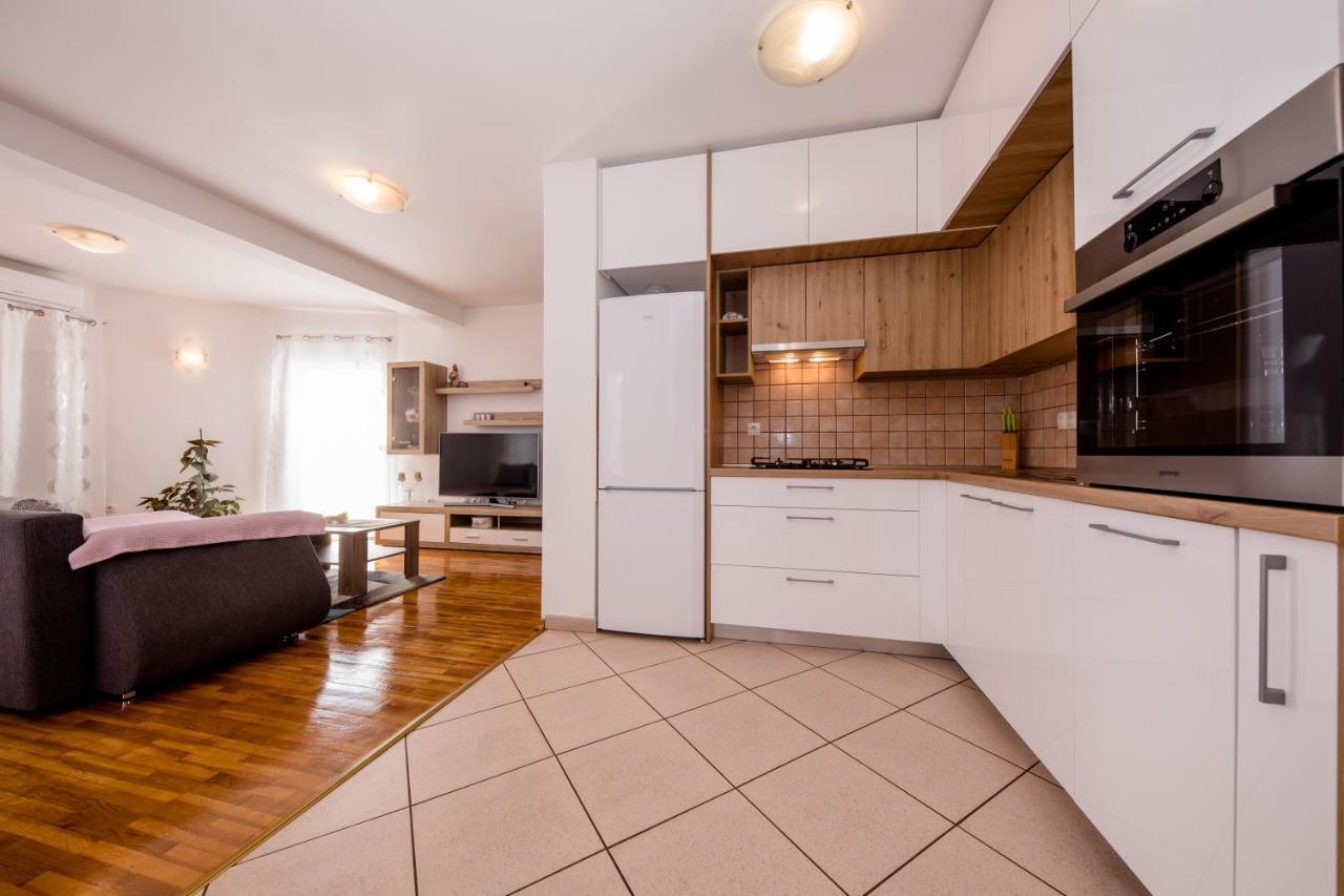 Zeljko Apartmani Lopar Εξωτερικό φωτογραφία