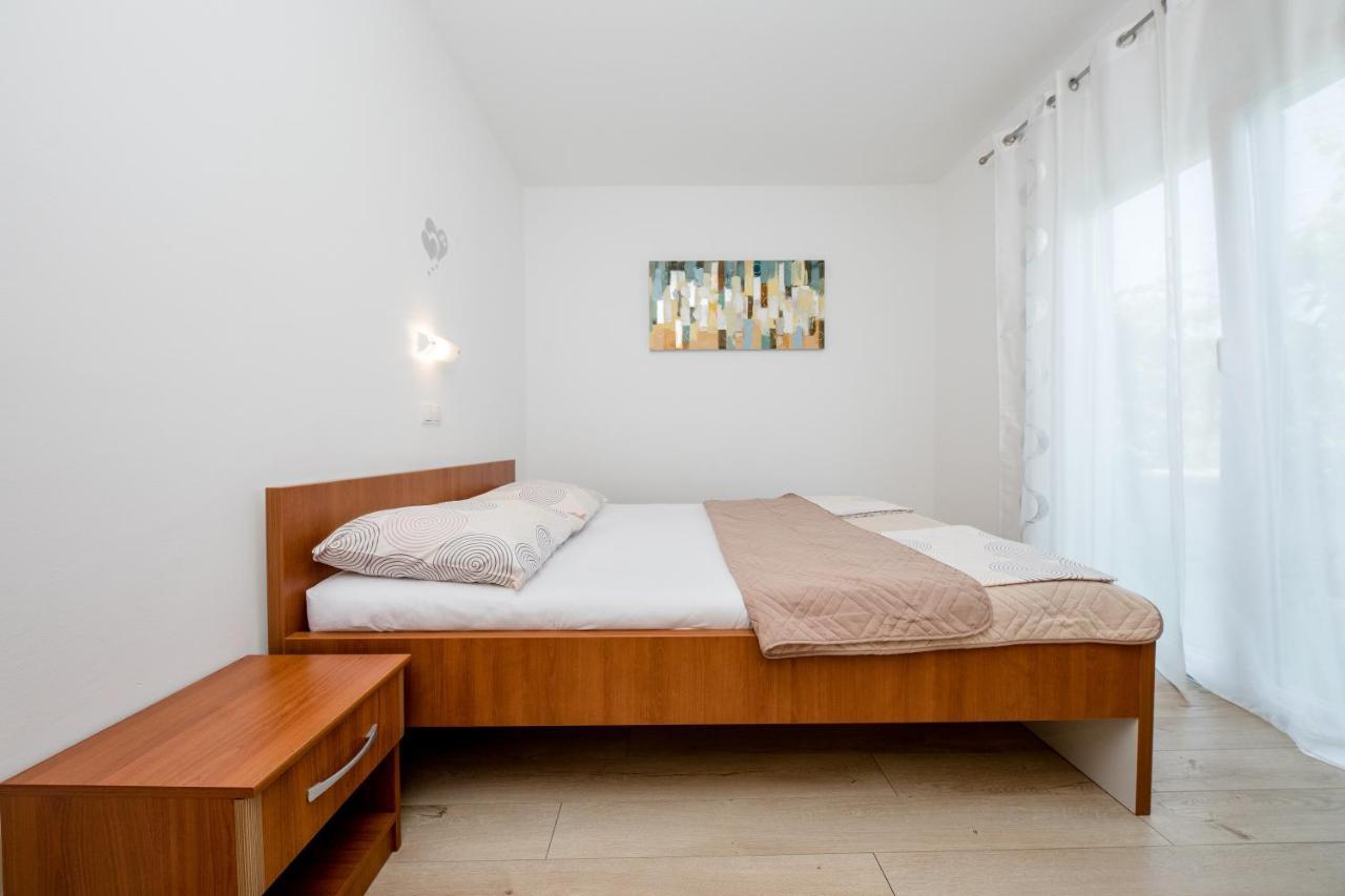 Zeljko Apartmani Lopar Εξωτερικό φωτογραφία